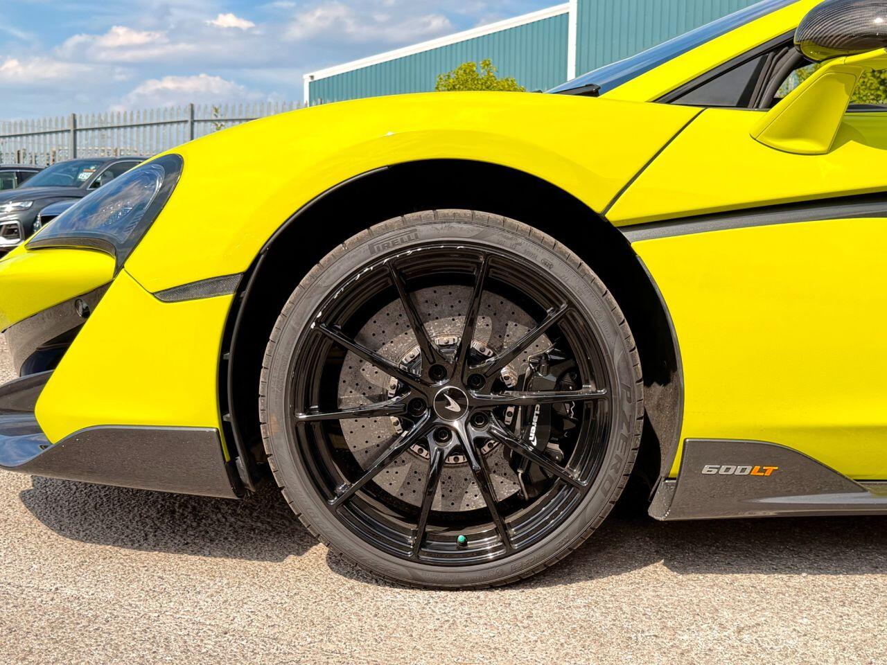 McLaren 600LT view 29