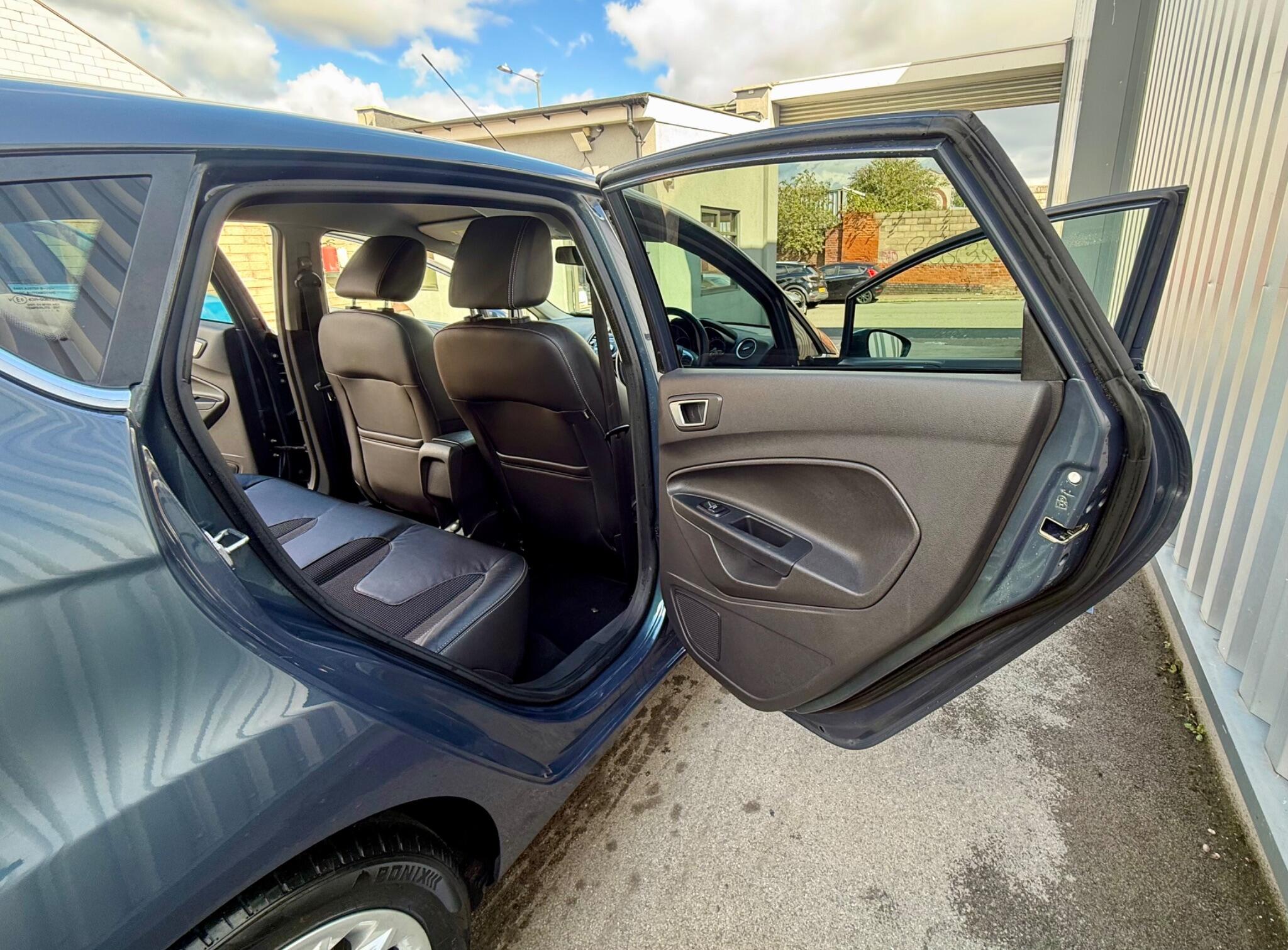 Ford Fiesta view 18