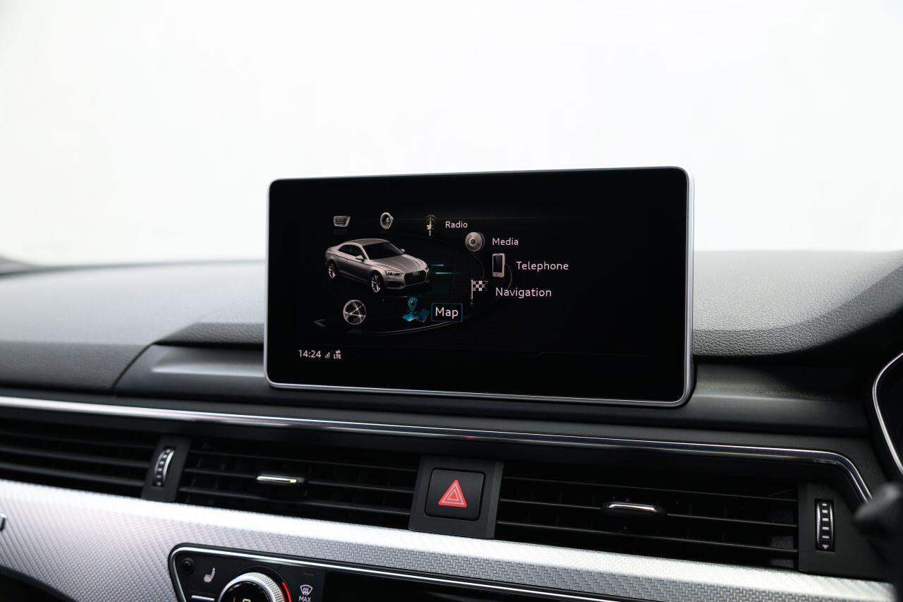 Audi RS5 view 45