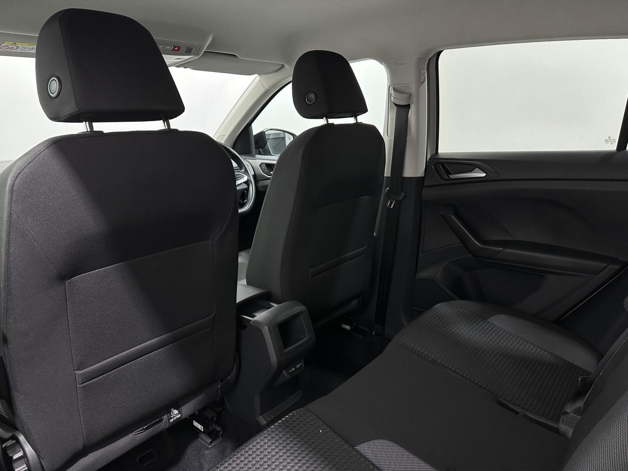 Volkswagen T-Cross view 38
