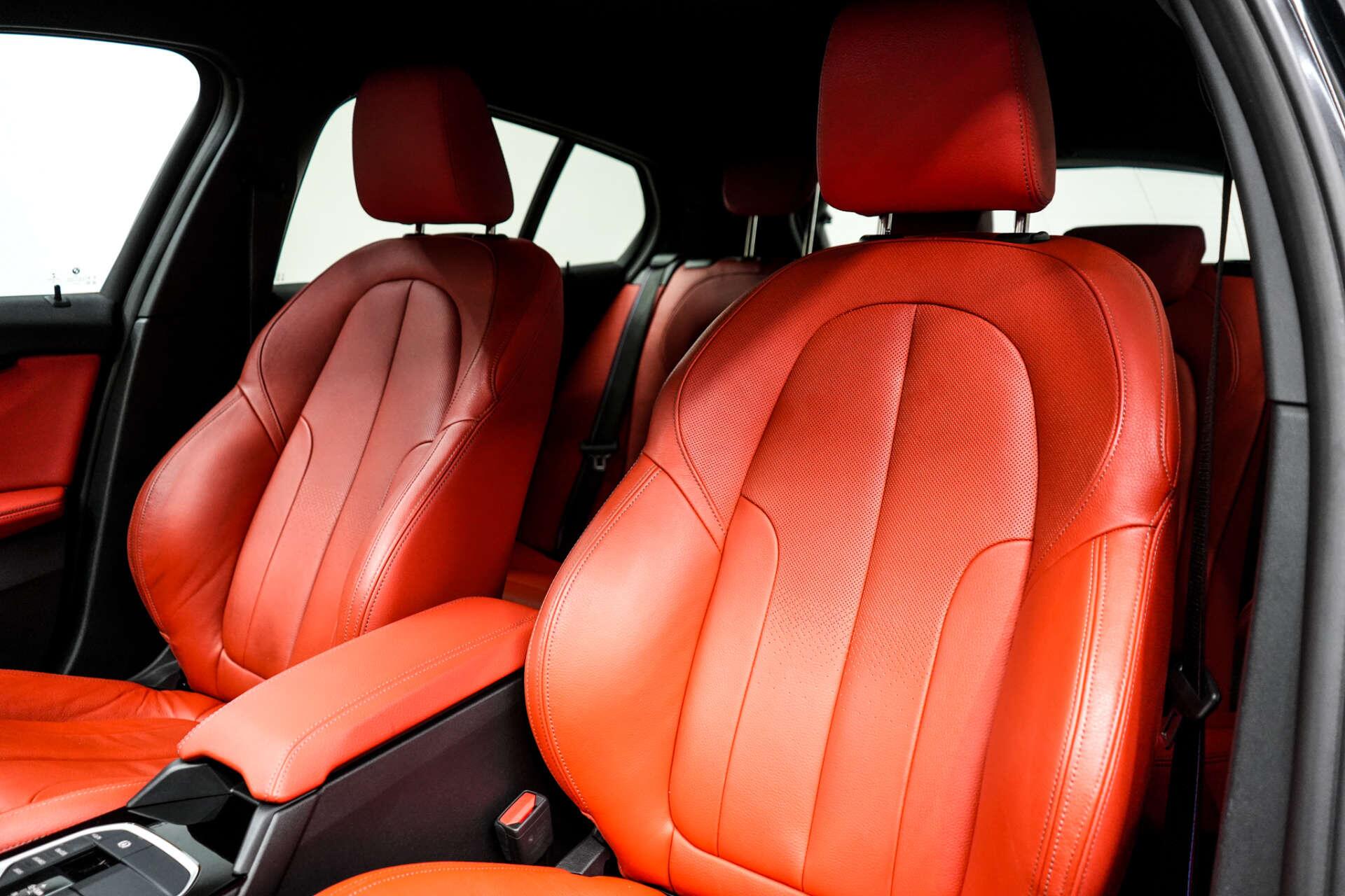 BMW 1 Series view 13