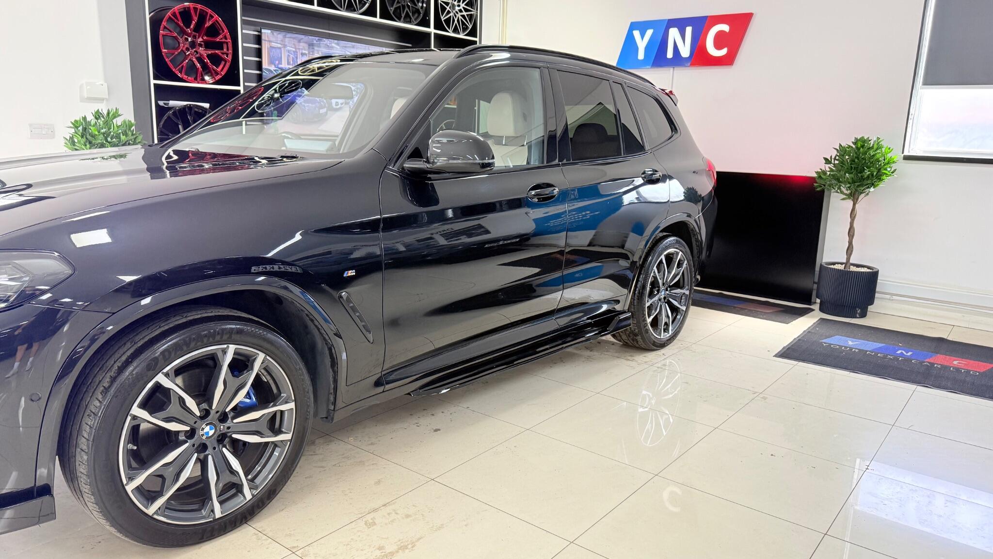 BMW X3 view 8