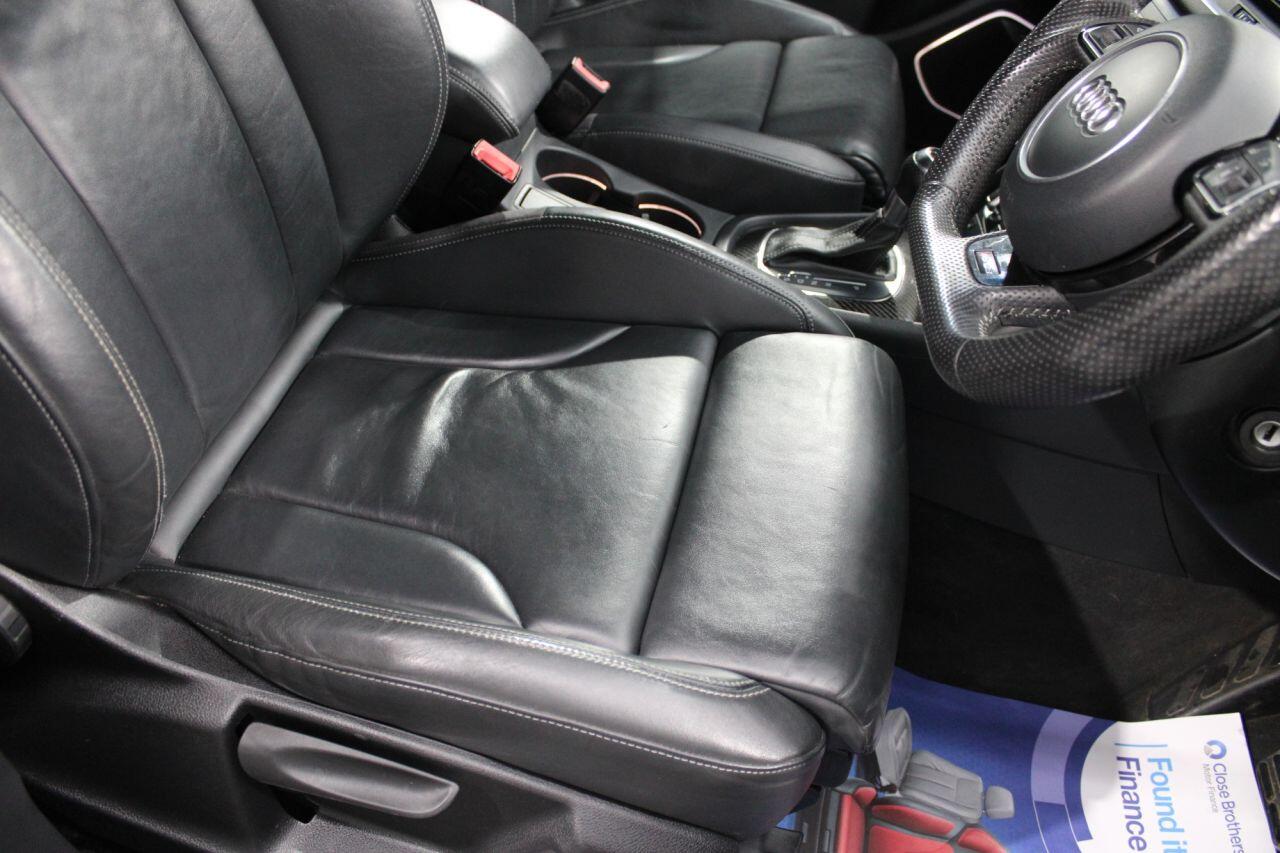 Audi RS Q3 view 33