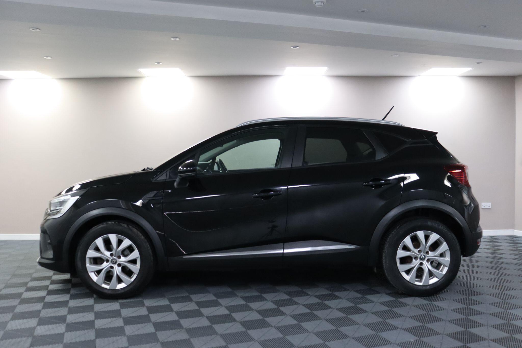 Renault Captur view 18