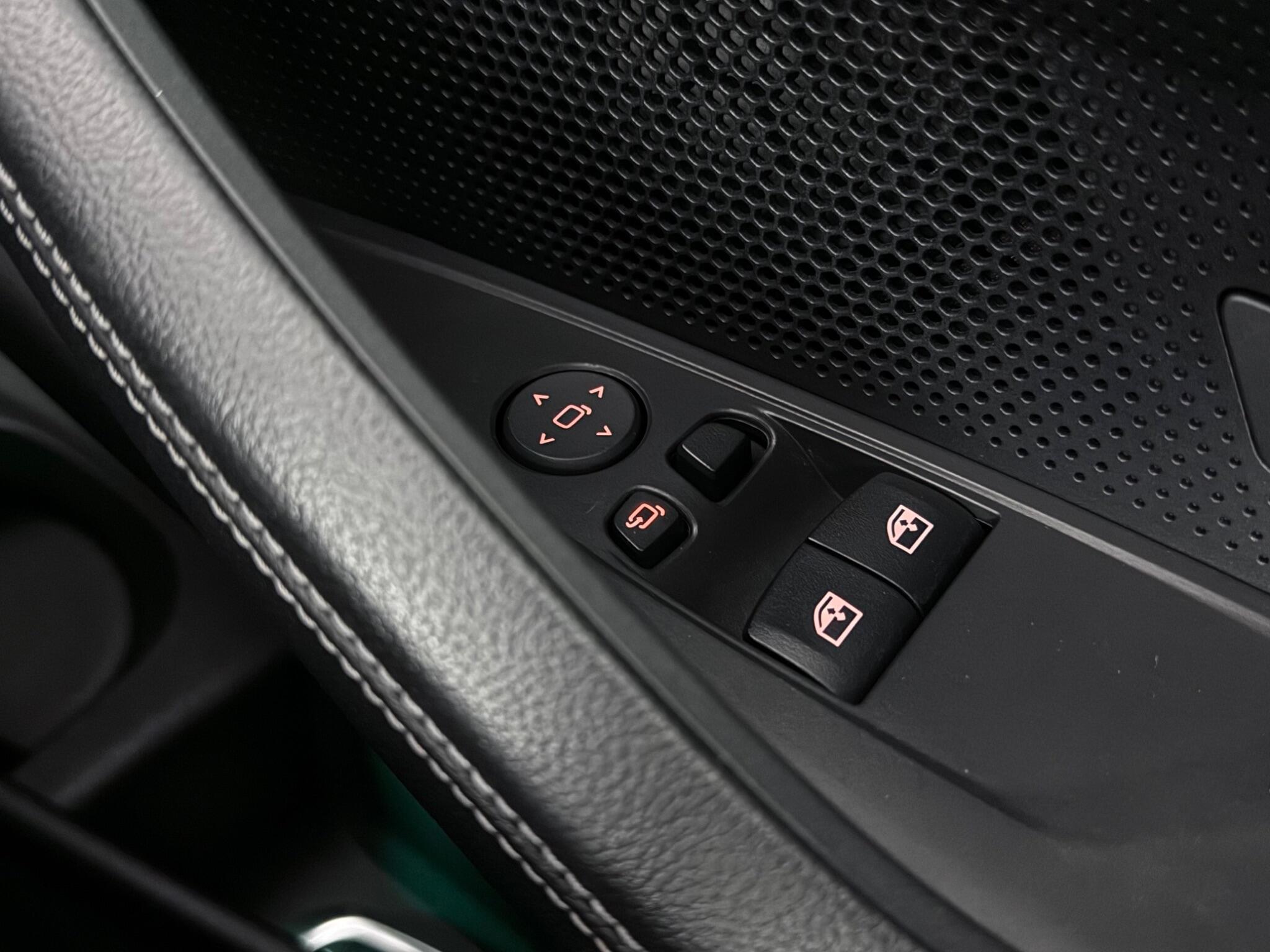 BMW 4 Series view 19