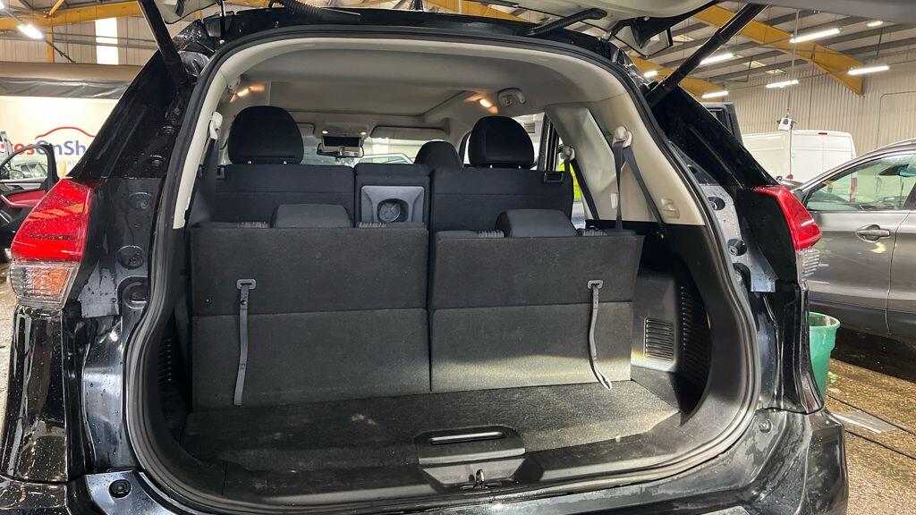 Nissan X-Trail view 11