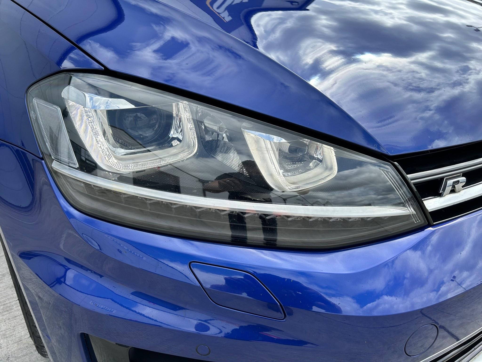 Volkswagen Golf view 8