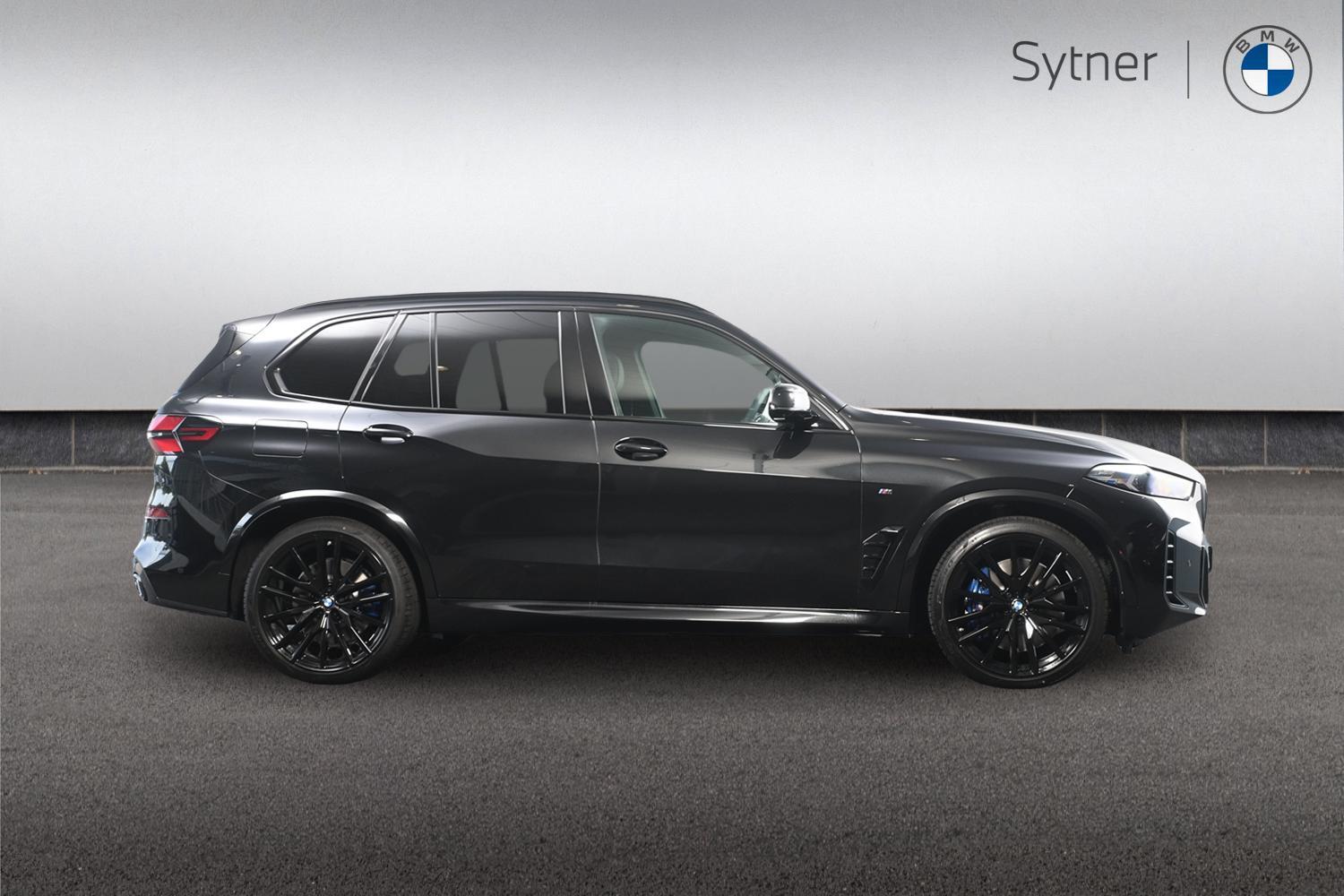 BMW X5 view 3