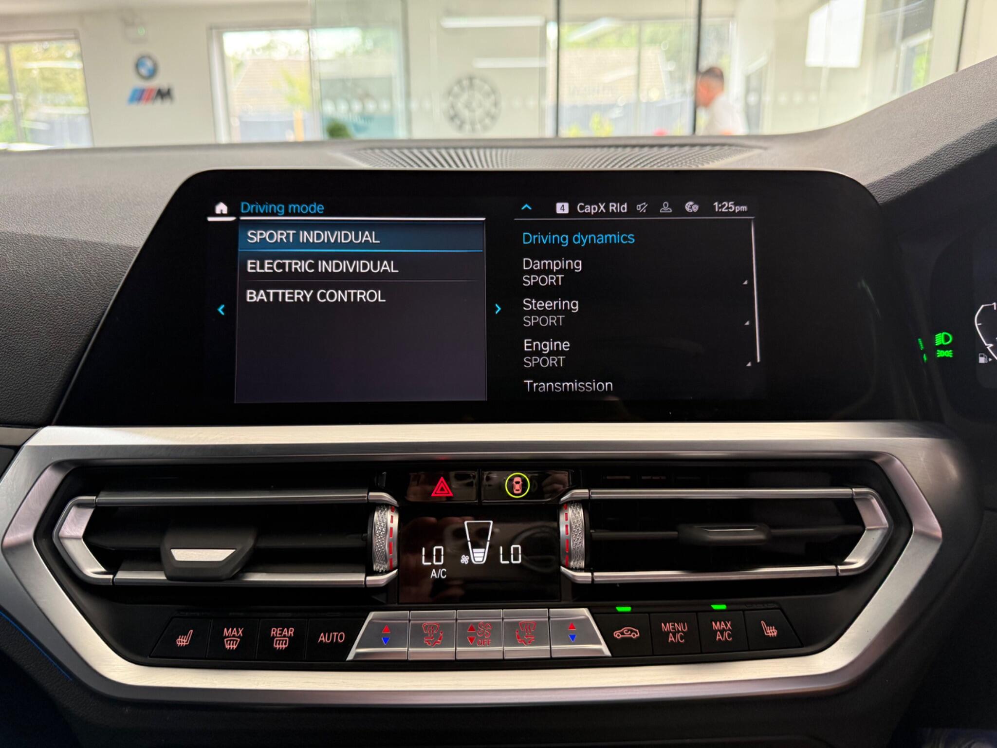 BMW 3 Series view 26