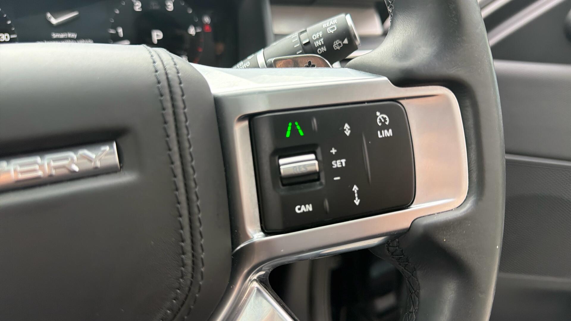 Land Rover Discovery view 37
