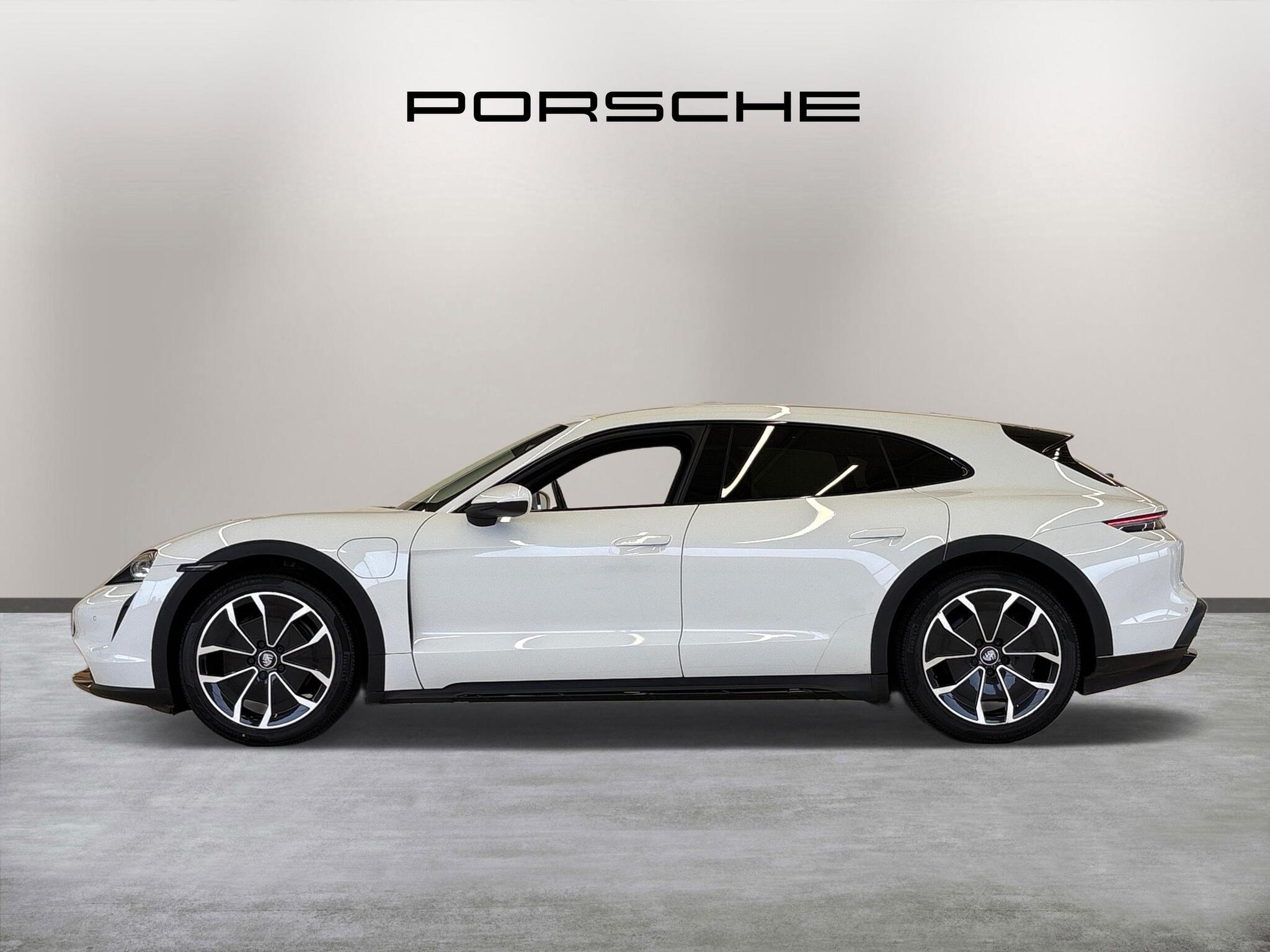 Porsche Taycan view 4