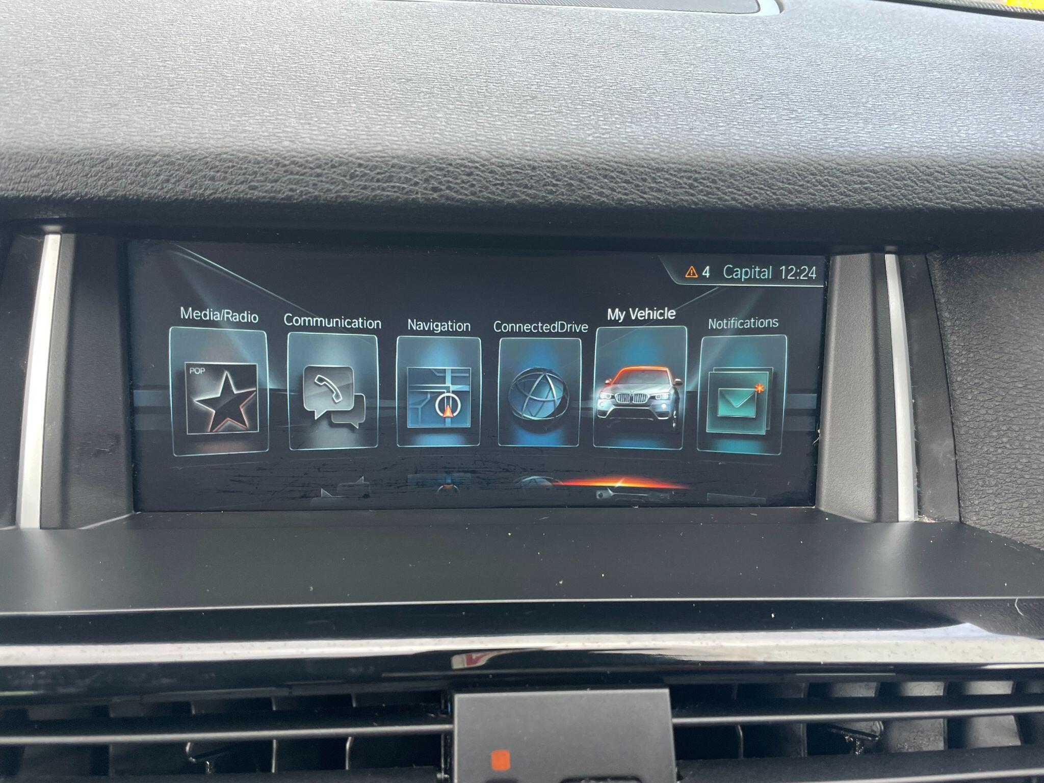BMW X3 view 24