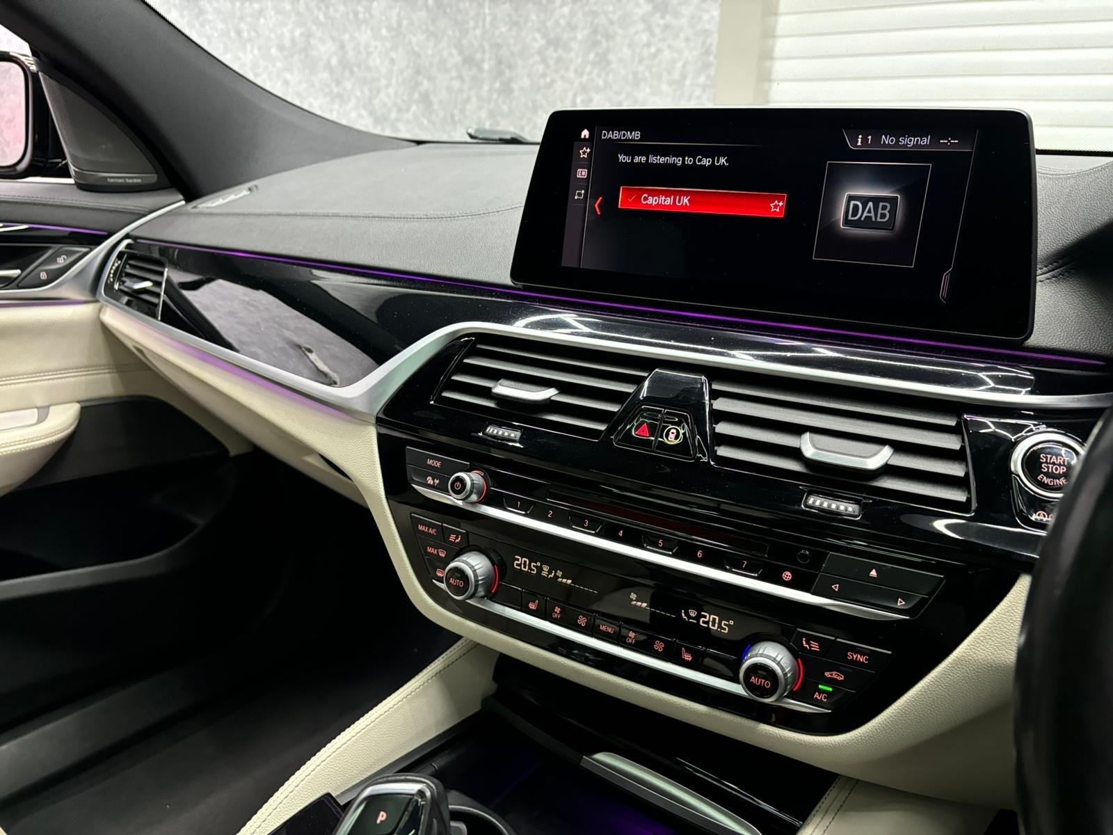 BMW 6 Series Gran Turismo view 32
