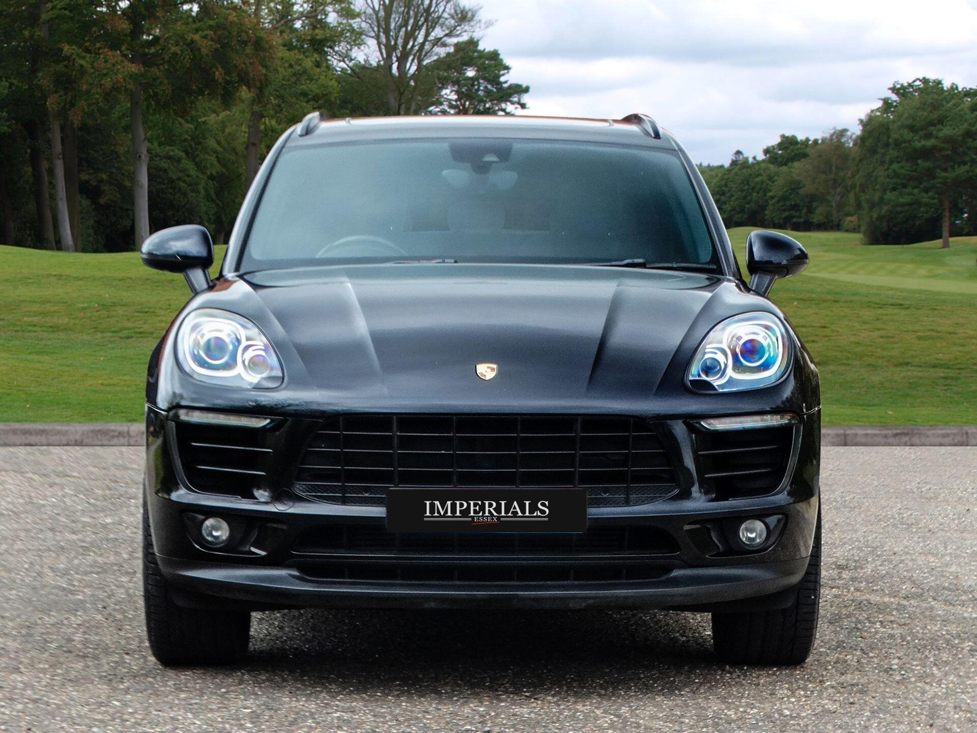 Porsche Macan view 10