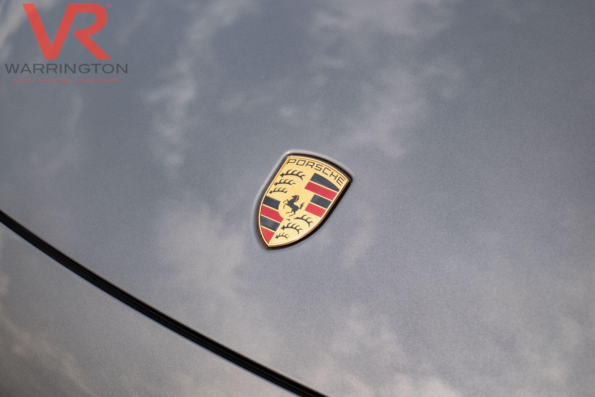 Porsche 911 view 43