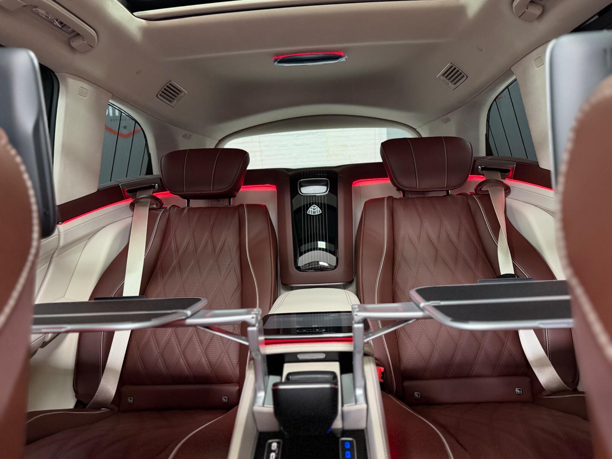 Mercedes-Benz GLS view 35