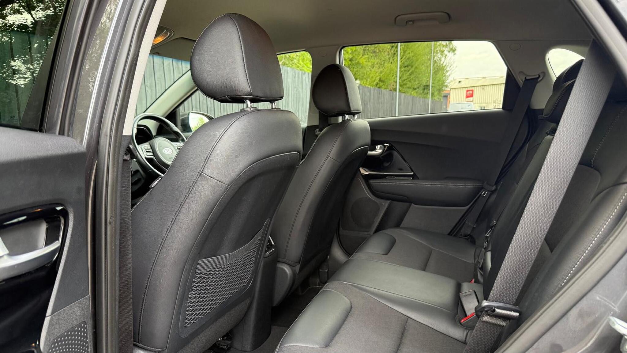 Kia Niro view 28