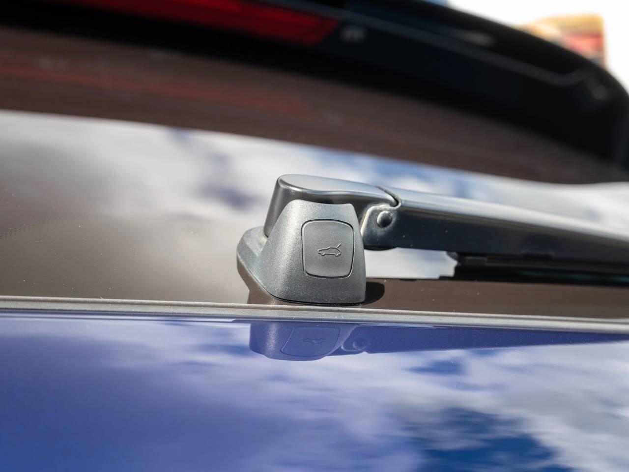 Porsche Macan view 10