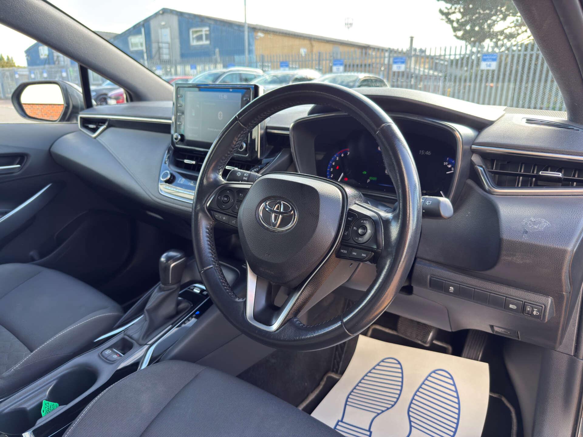 Toyota Corolla view 14