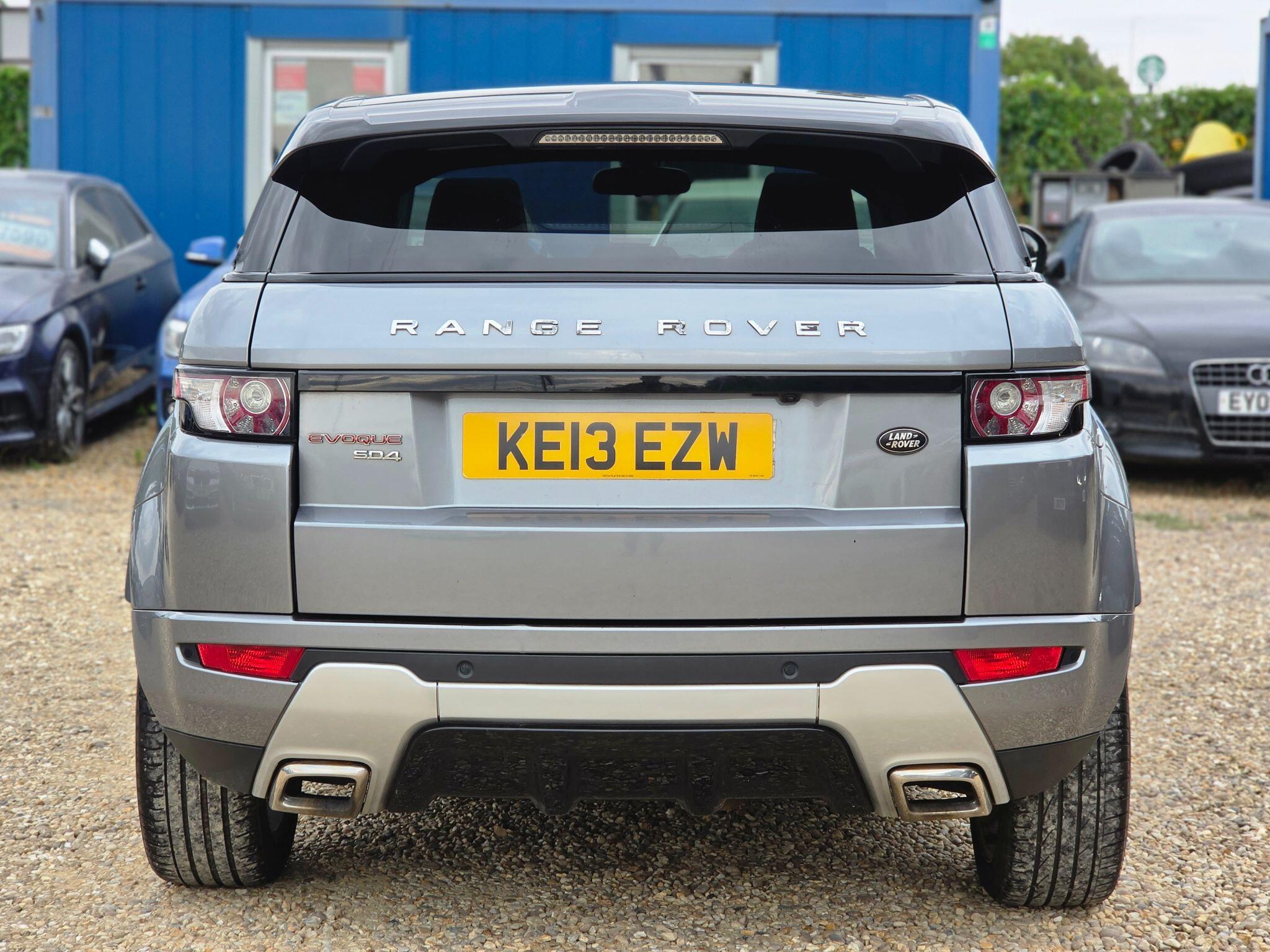 Land Rover Range Rover Evoque view 32