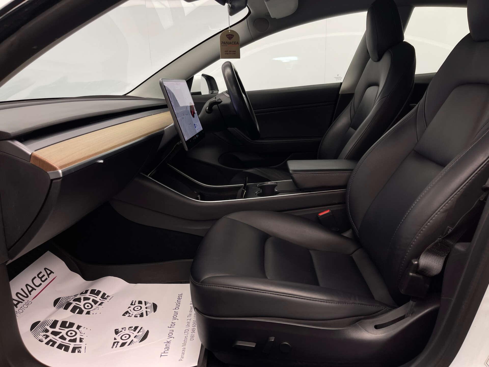 Tesla Model 3 view 36