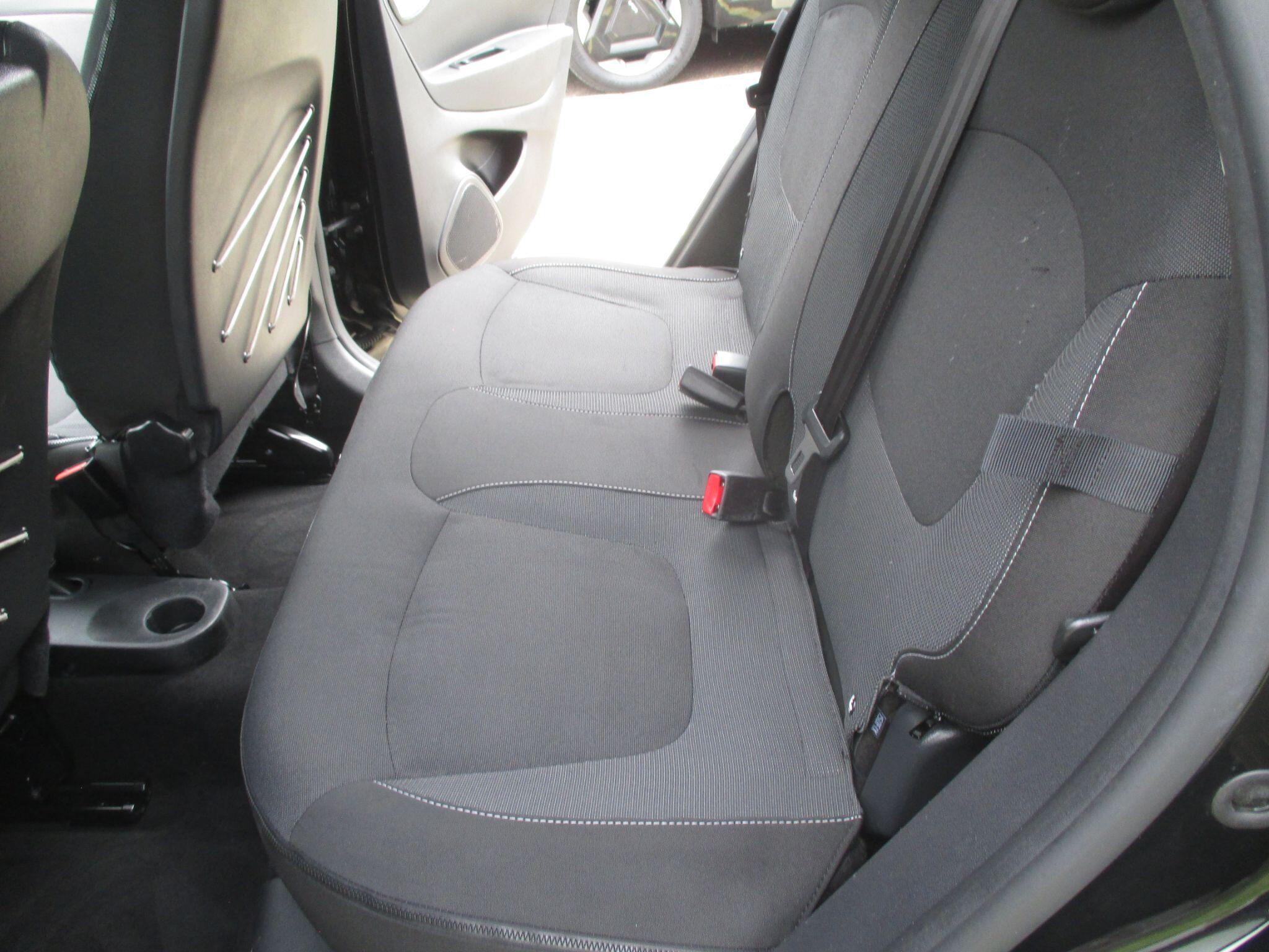 Renault Captur view 27