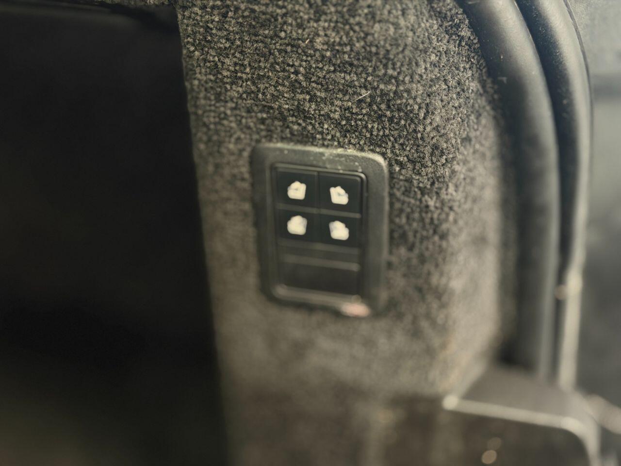 Land Rover Range Rover view 57