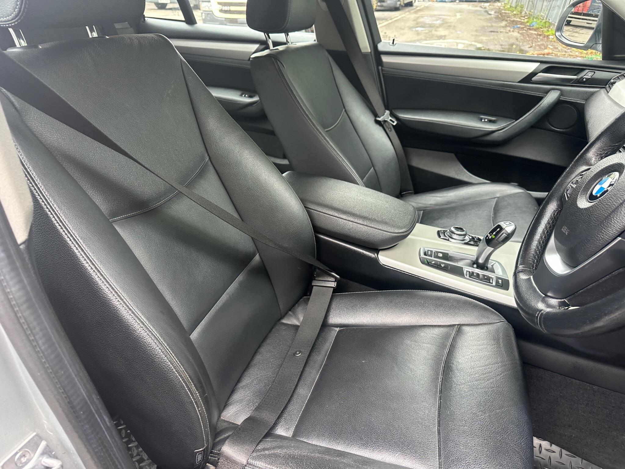BMW X4 view 11