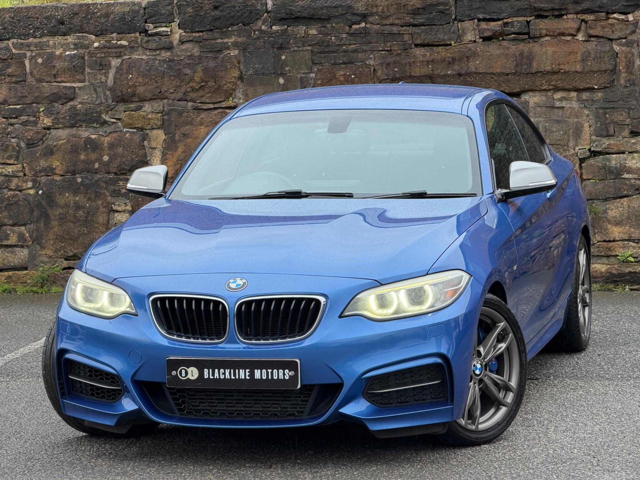 BMW 2 Series view 3