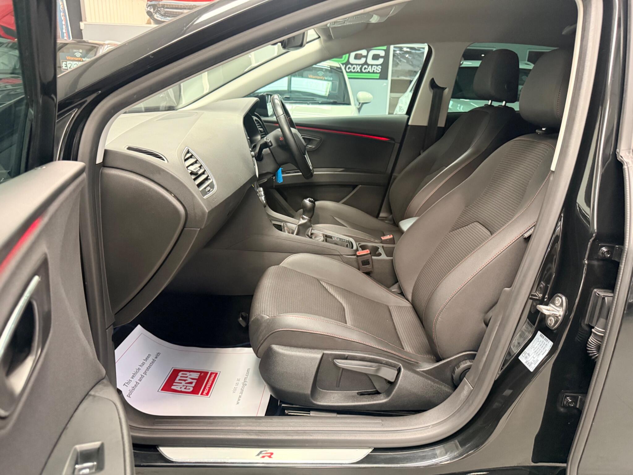 Seat Leon view 4