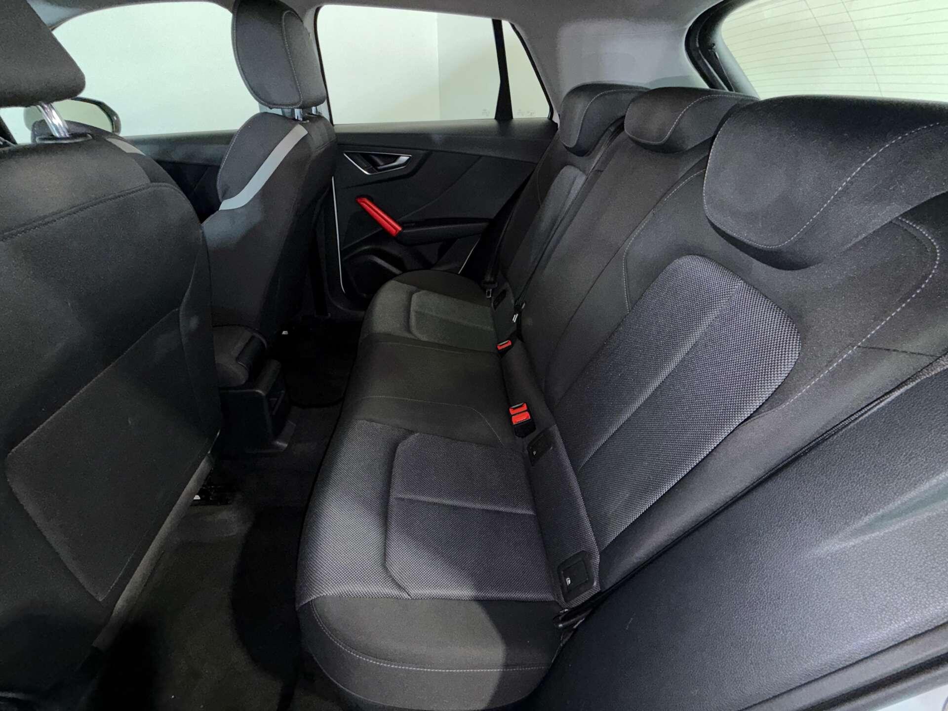 Audi Q2 view 59