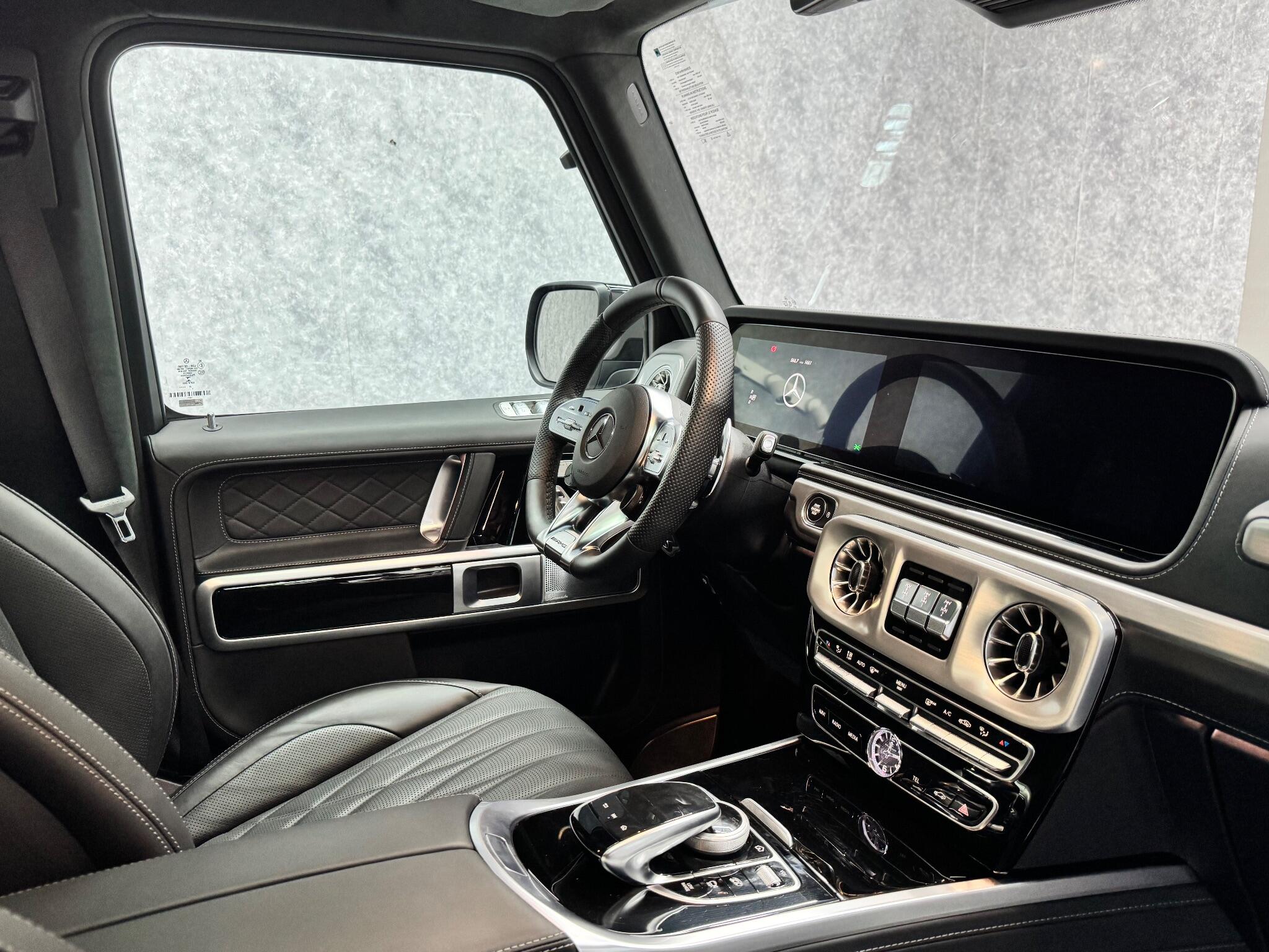 Mercedes-Benz G-Class view 7