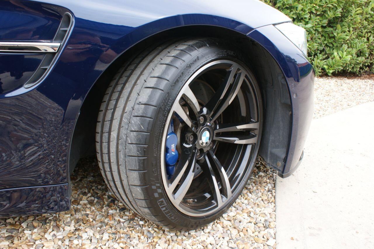 BMW M4 view 12