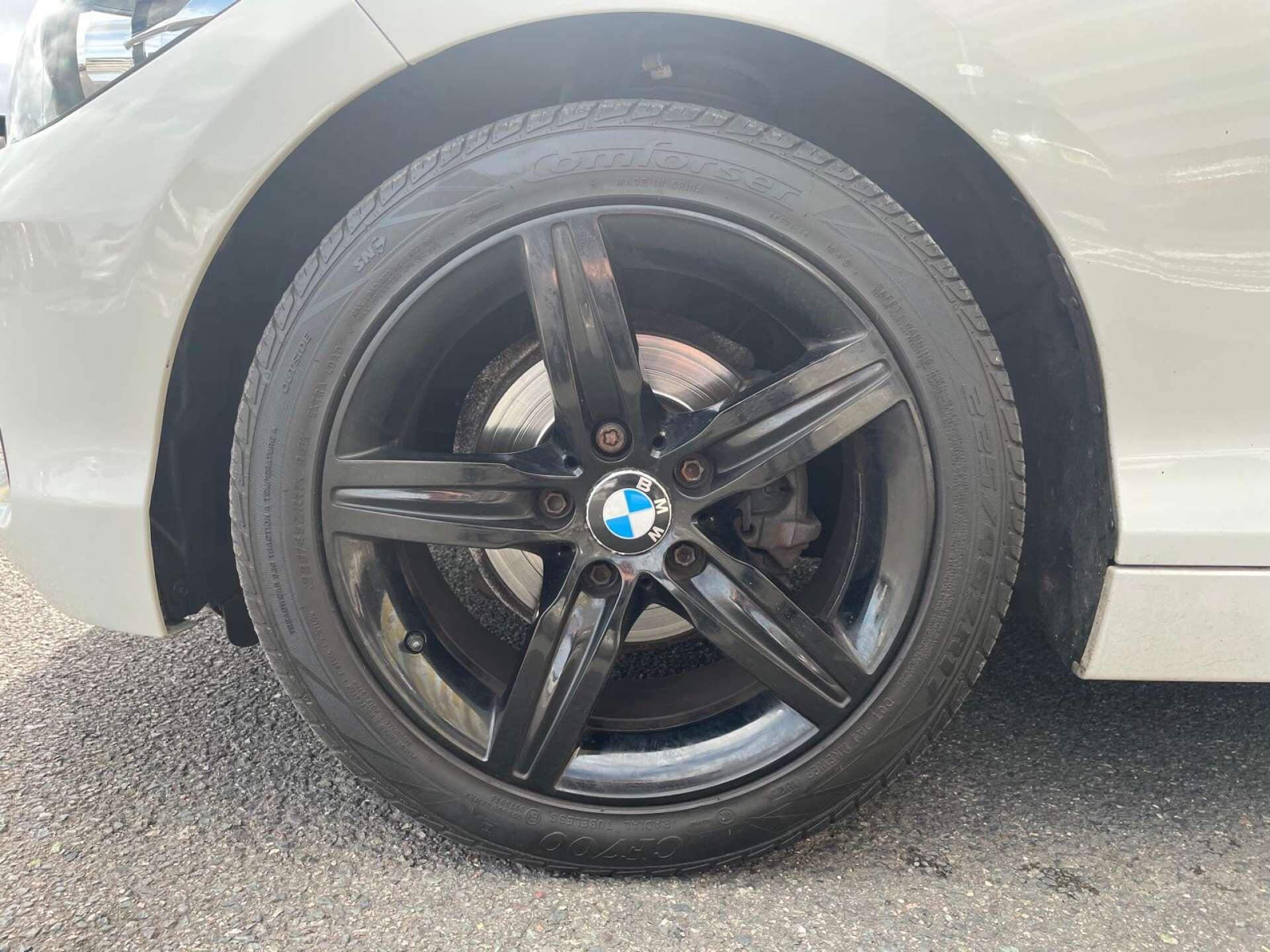 BMW 1 Series view 38