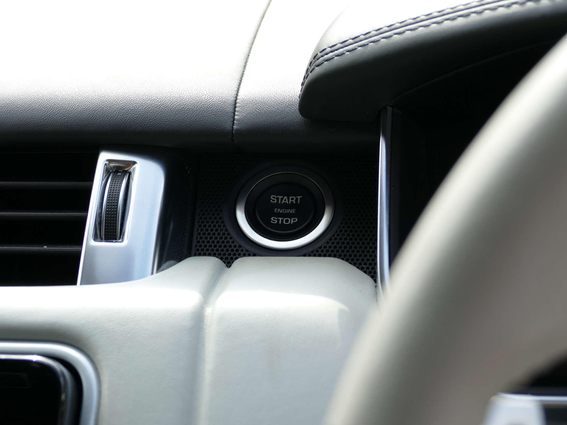 Land Rover Range Rover Sport view 45