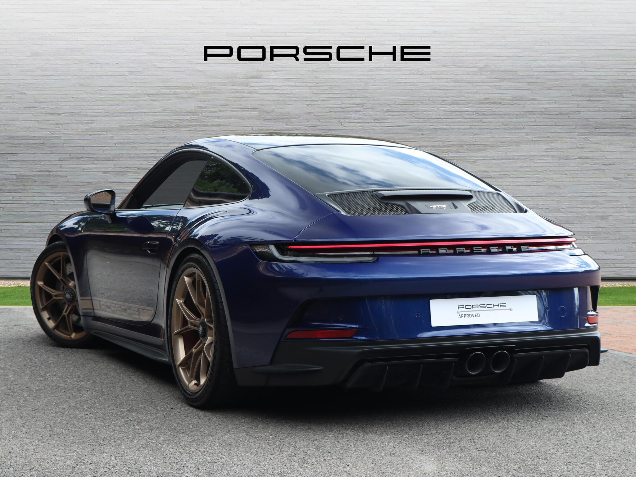 Porsche 911 view 2