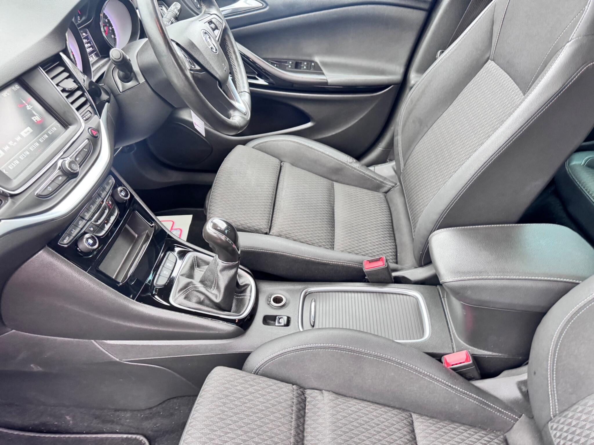 Vauxhall Astra view 37