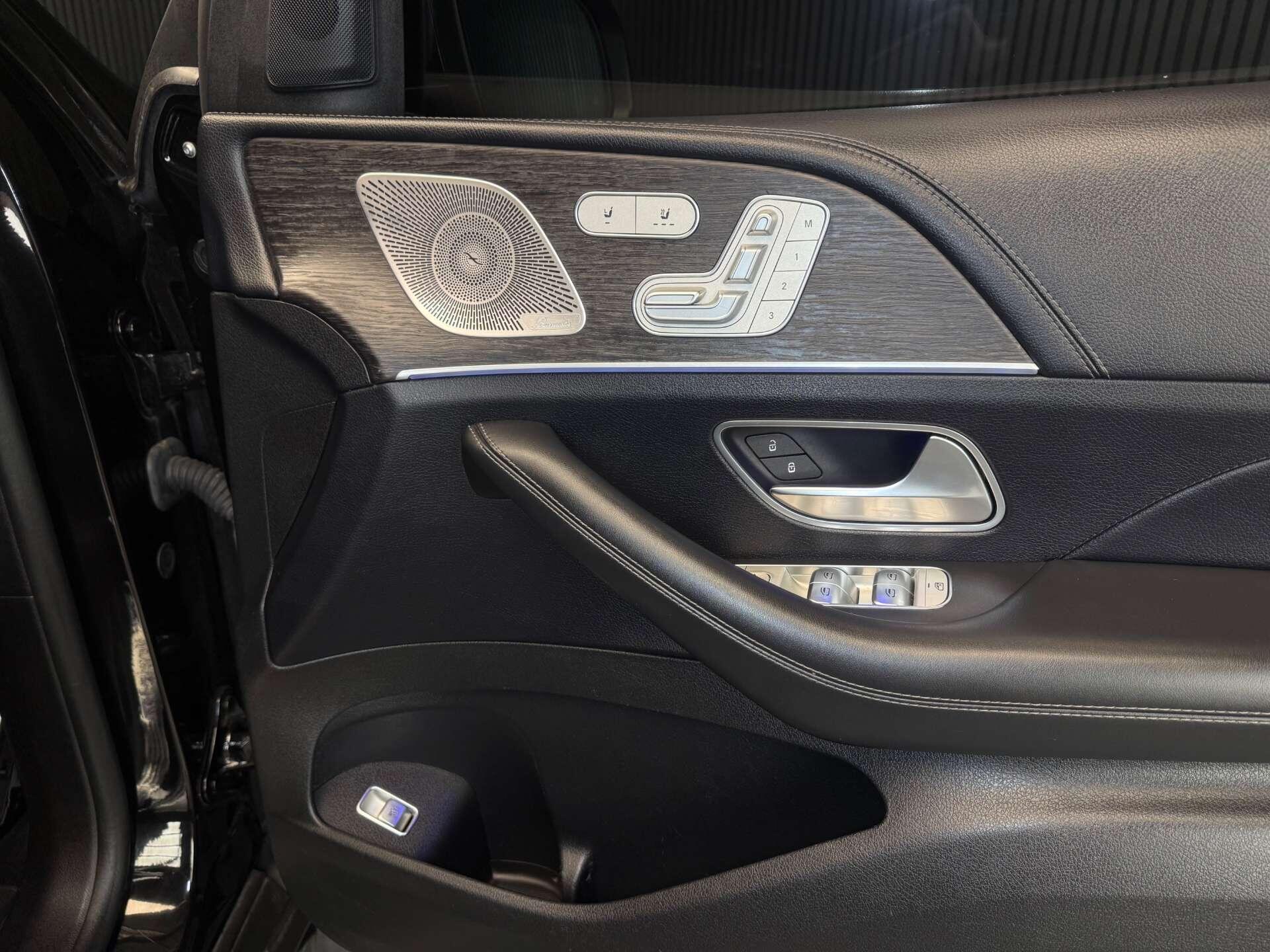 Mercedes-Benz Gle view 28