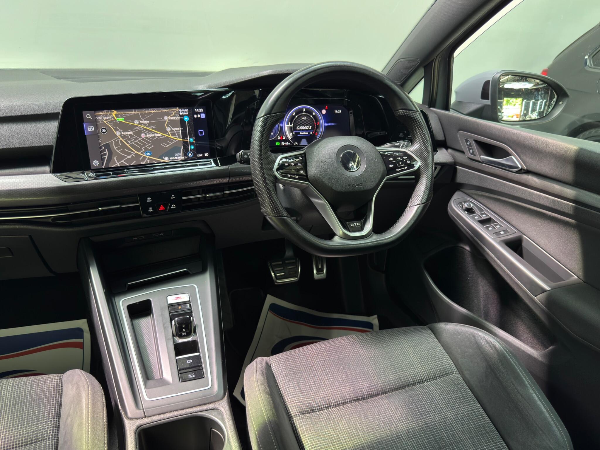 Volkswagen Golf view 26