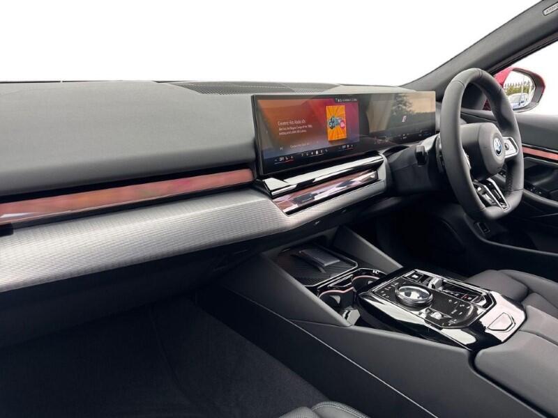 BMW 5 Series view 7