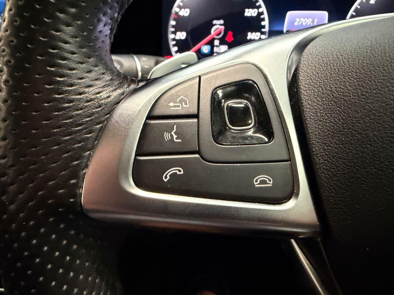Mercedes-Benz E Class view 37