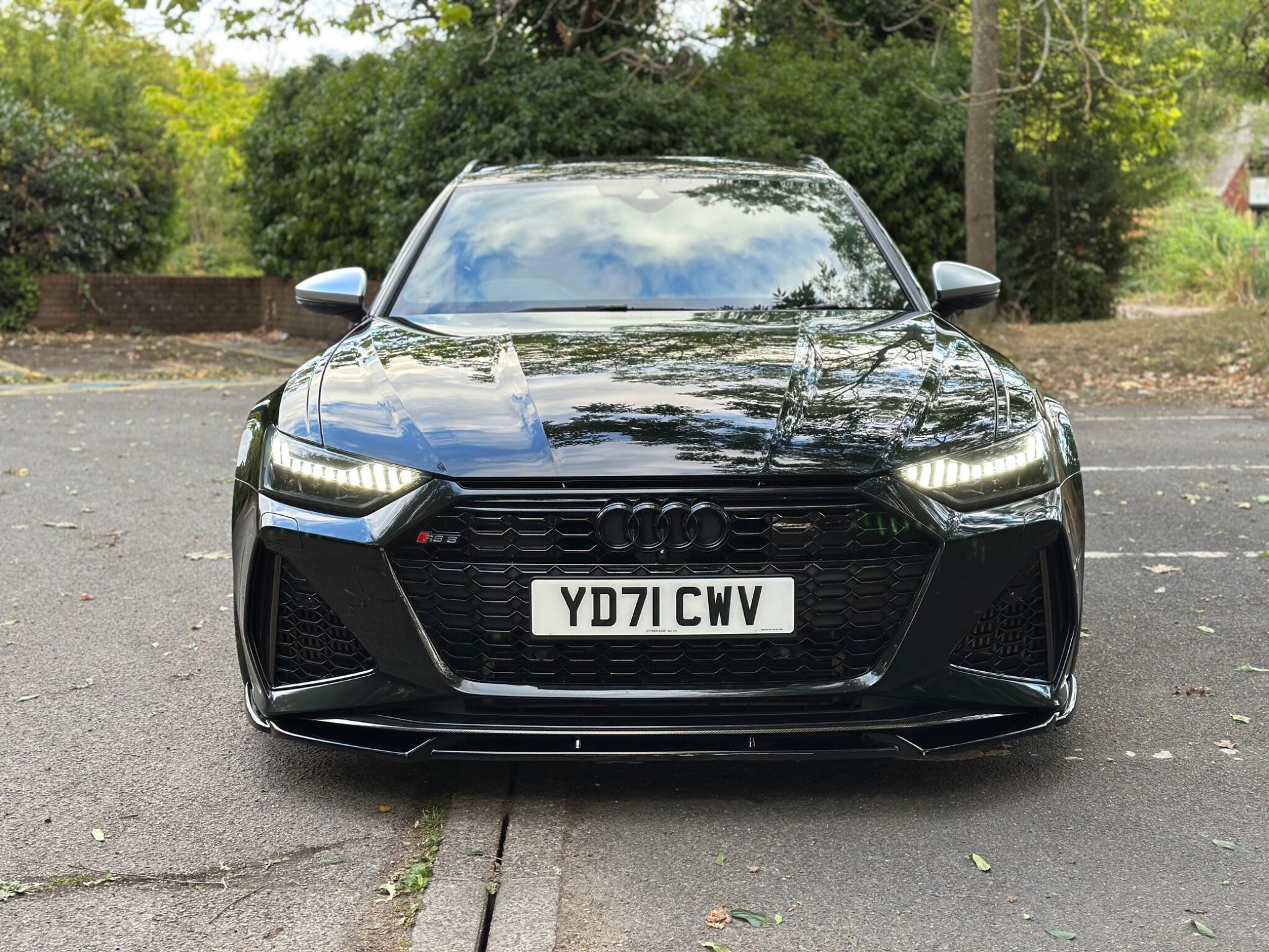 Audi RS6 view 11