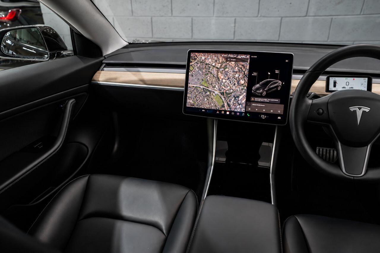 Tesla Model 3 view 25