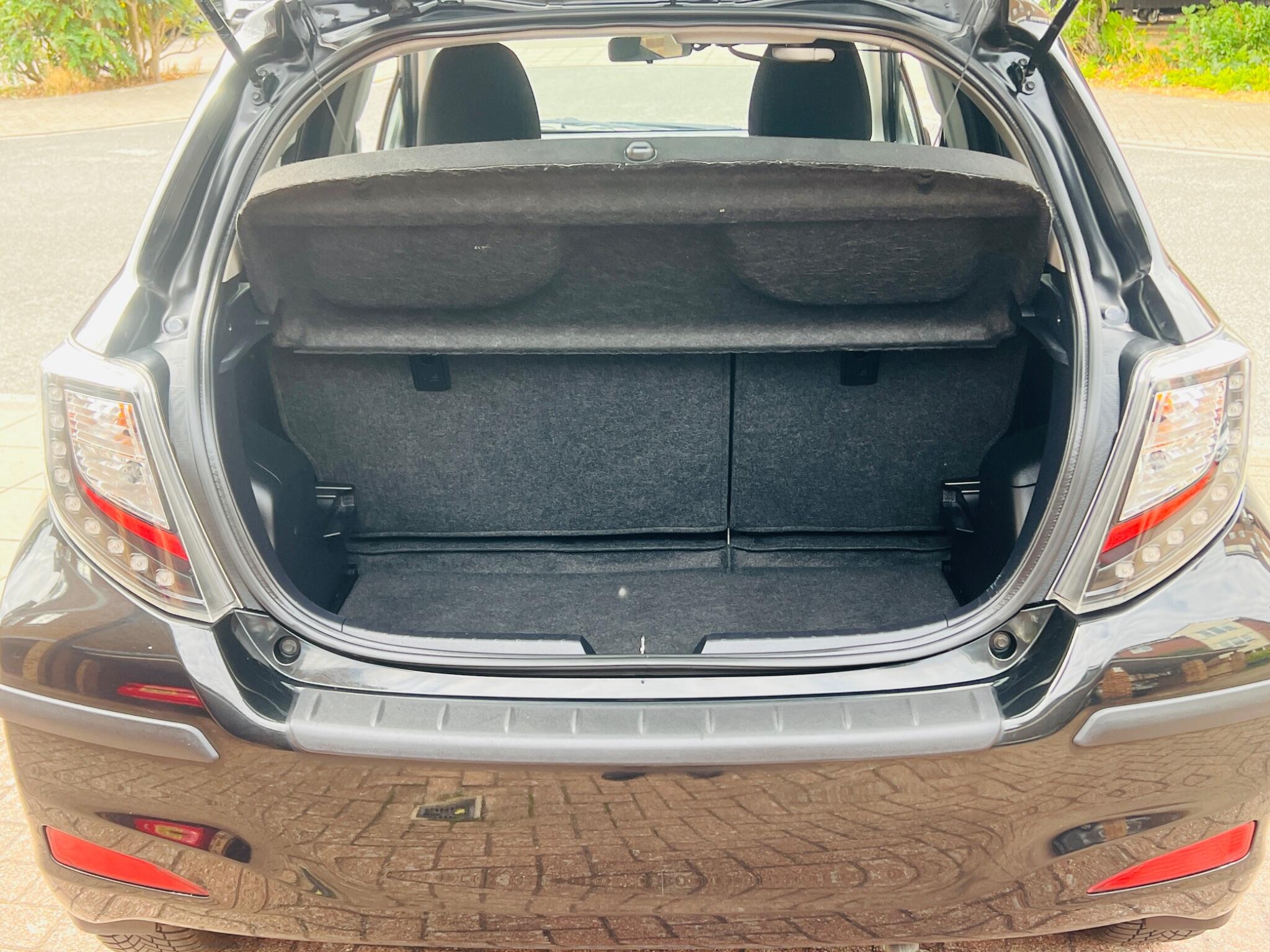 Toyota Yaris view 49