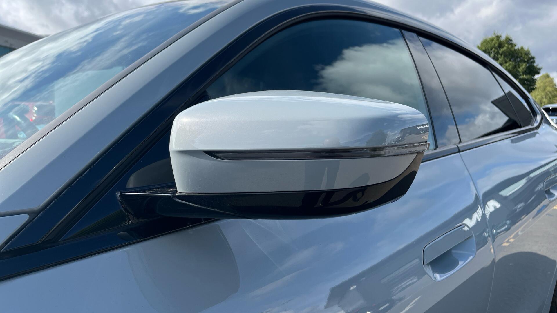 BMW i4 view 37