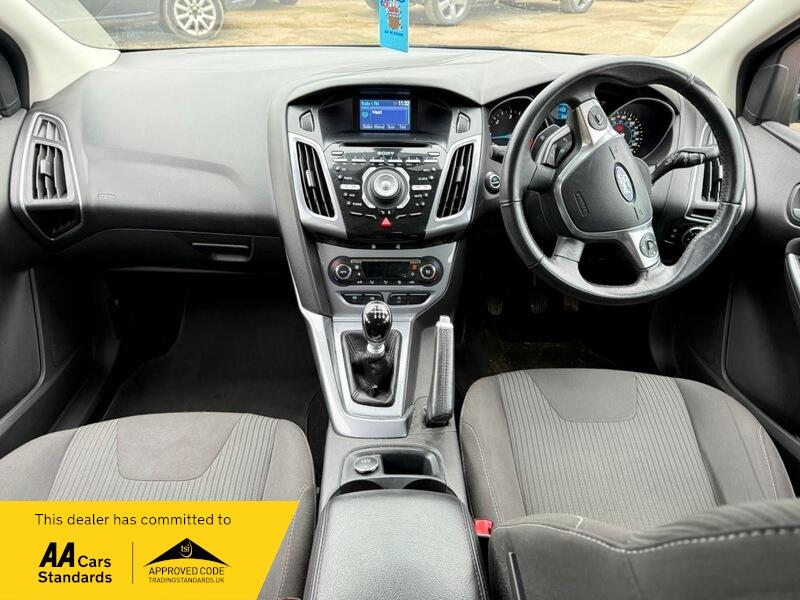 2013 Ford Focus image 22