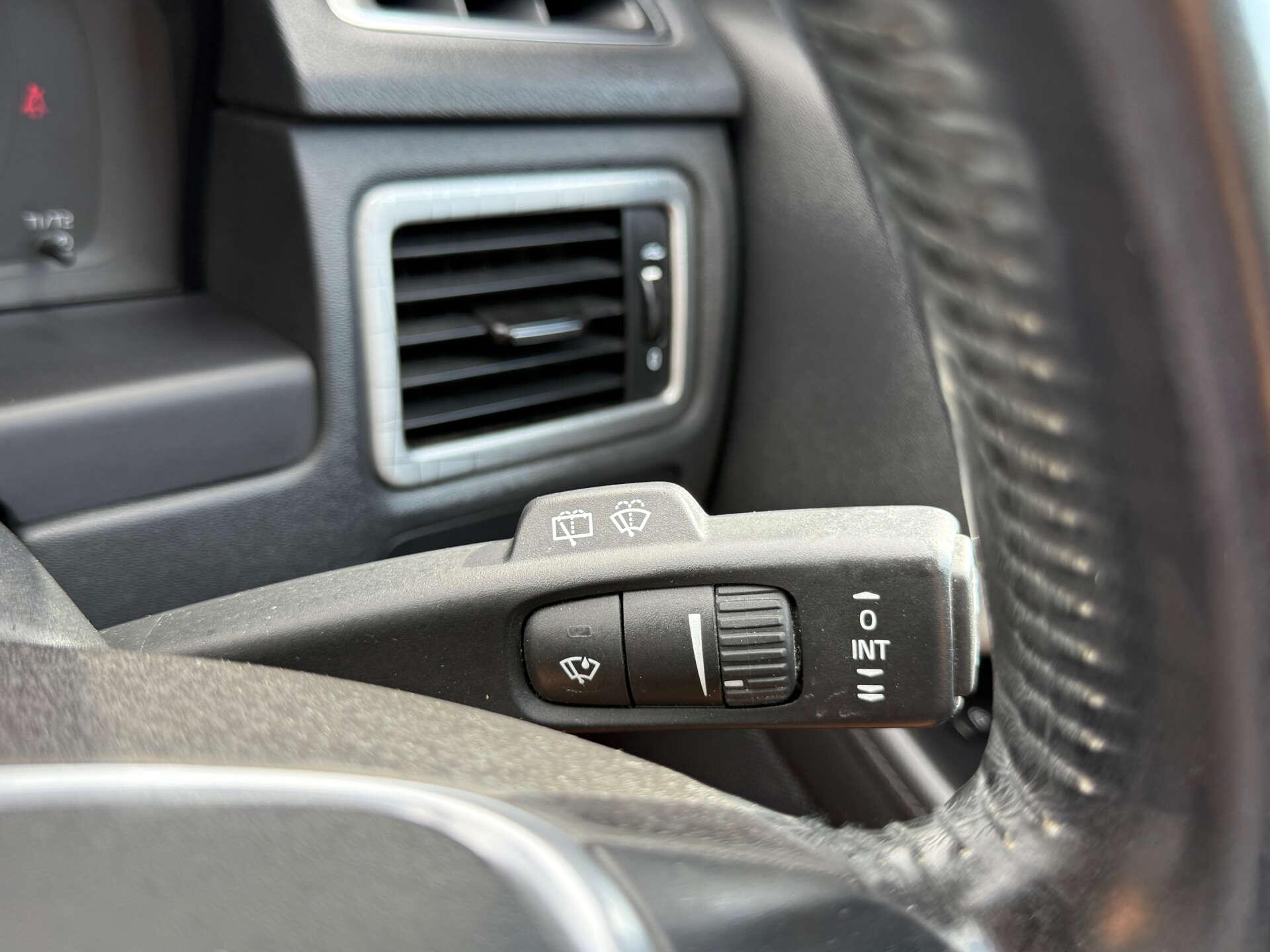 Volvo XC70 view 43