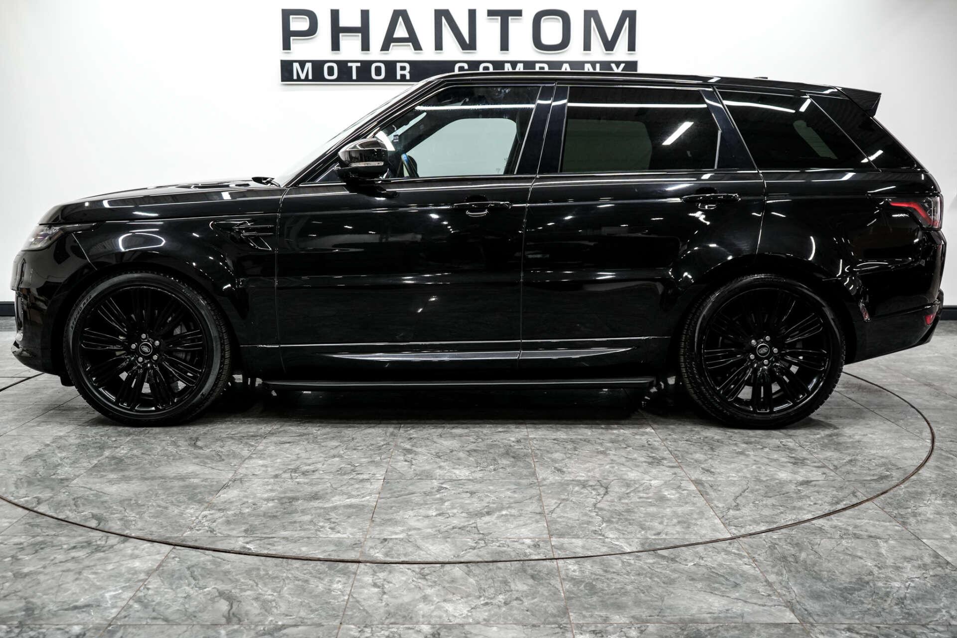 Land Rover Range Rover Sport view 3