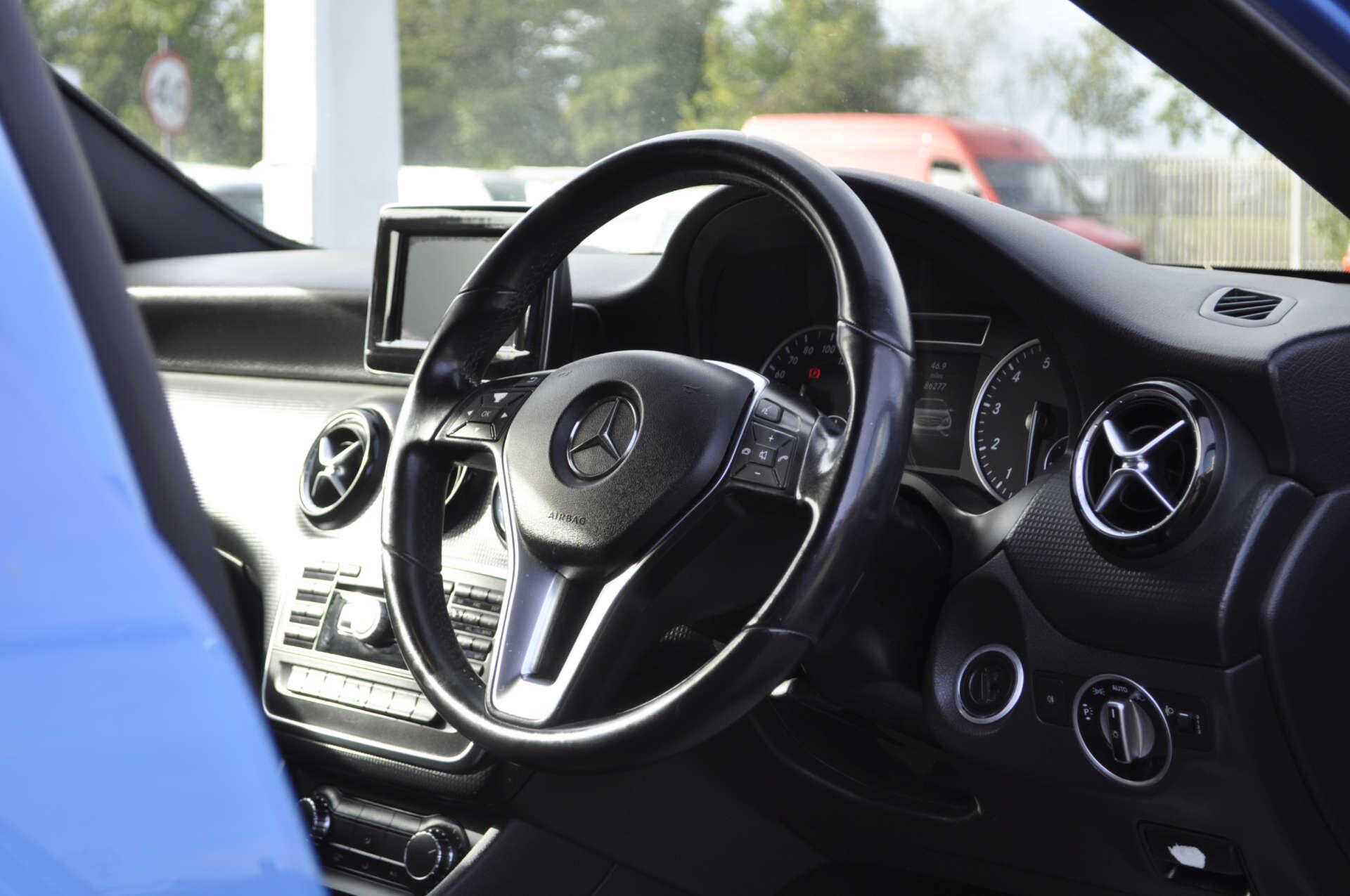 Mercedes-Benz A-Class view 8