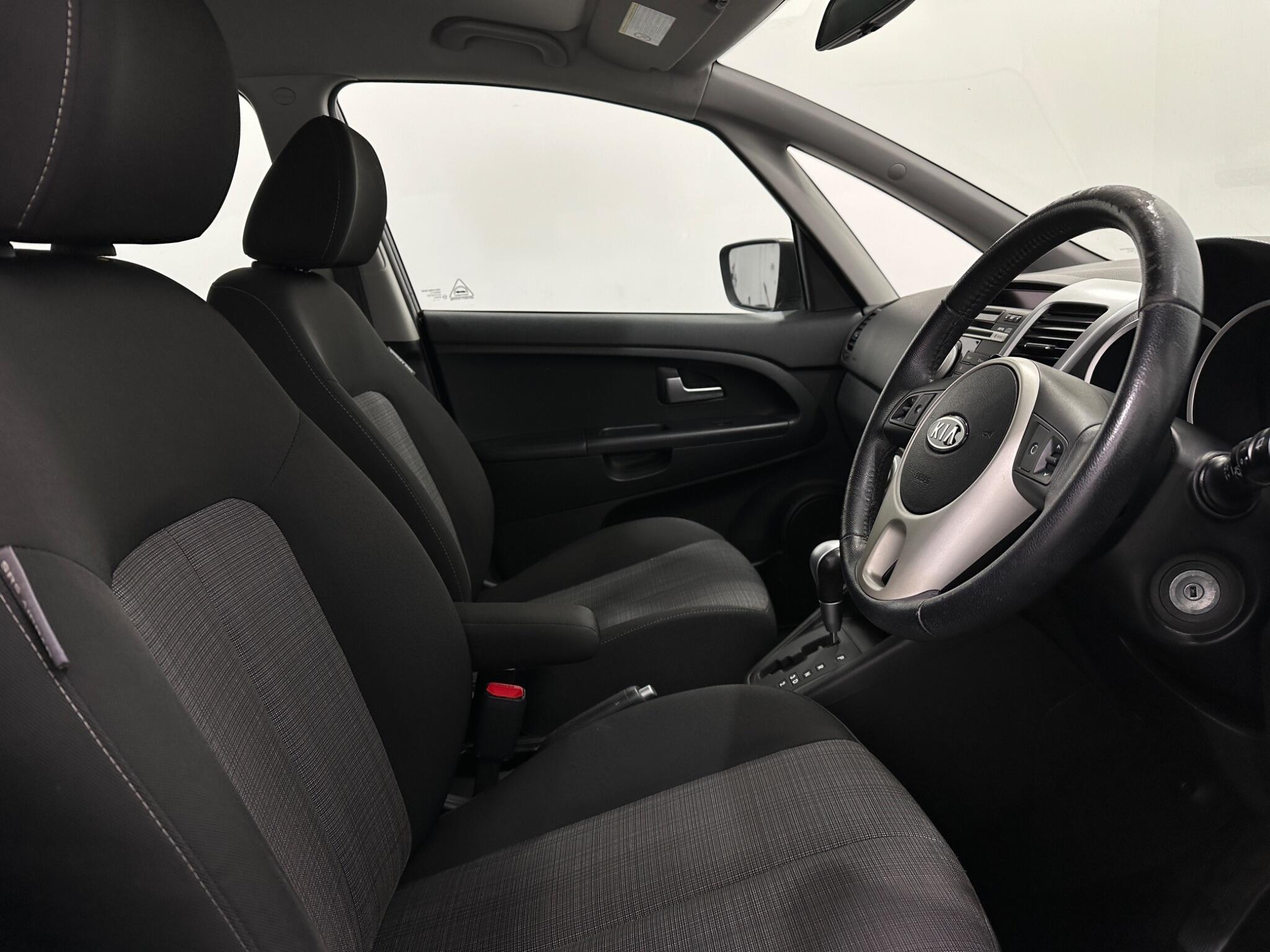 Kia Venga view 29
